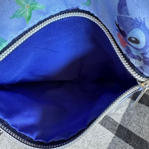 Disney Loungefly Stitch Flat Satchel - Picture 5 of 6